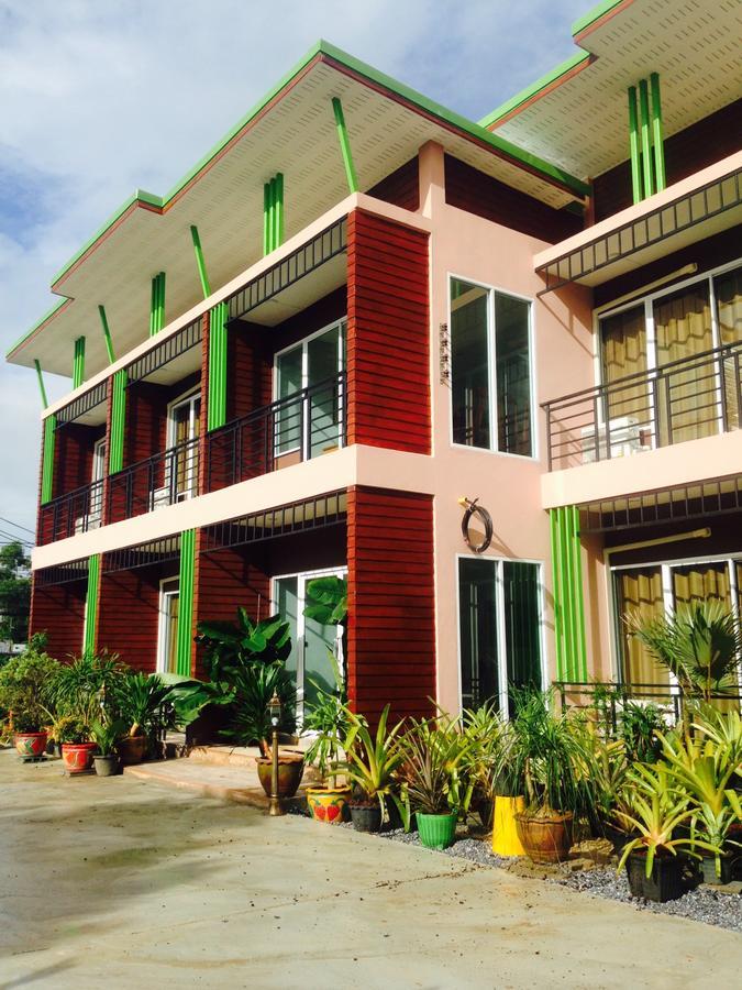 Baan Suan Punpaka Resort Langu Exterior photo